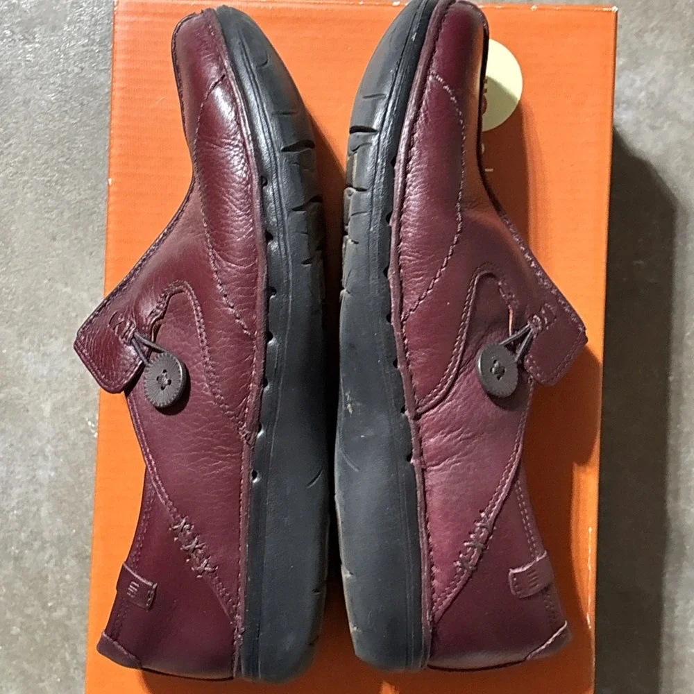 Clarks Shoes‎ Womens 7.5 N Loafer Burgundy Leather Slip On Round Toe Comfort